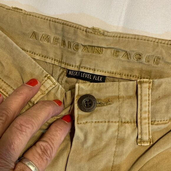 American Eagle size 26 x 28 slim straight leg kahki pants like new - Picture 5 of 7